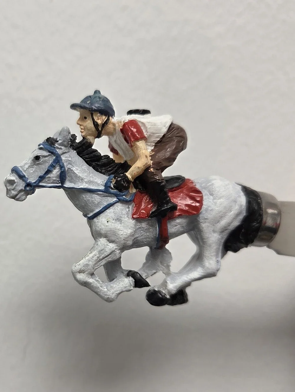 Supreme Multicolor Derby Style Race Horse Handle  Spreaders